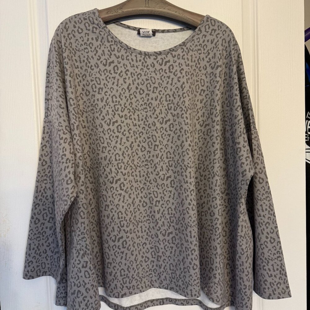 Grey Leopard Top